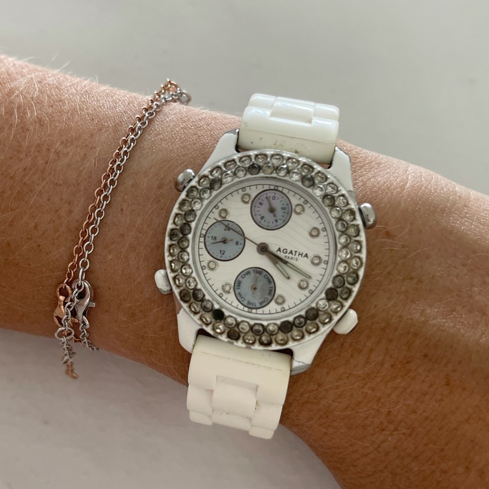 AGATHA Watch